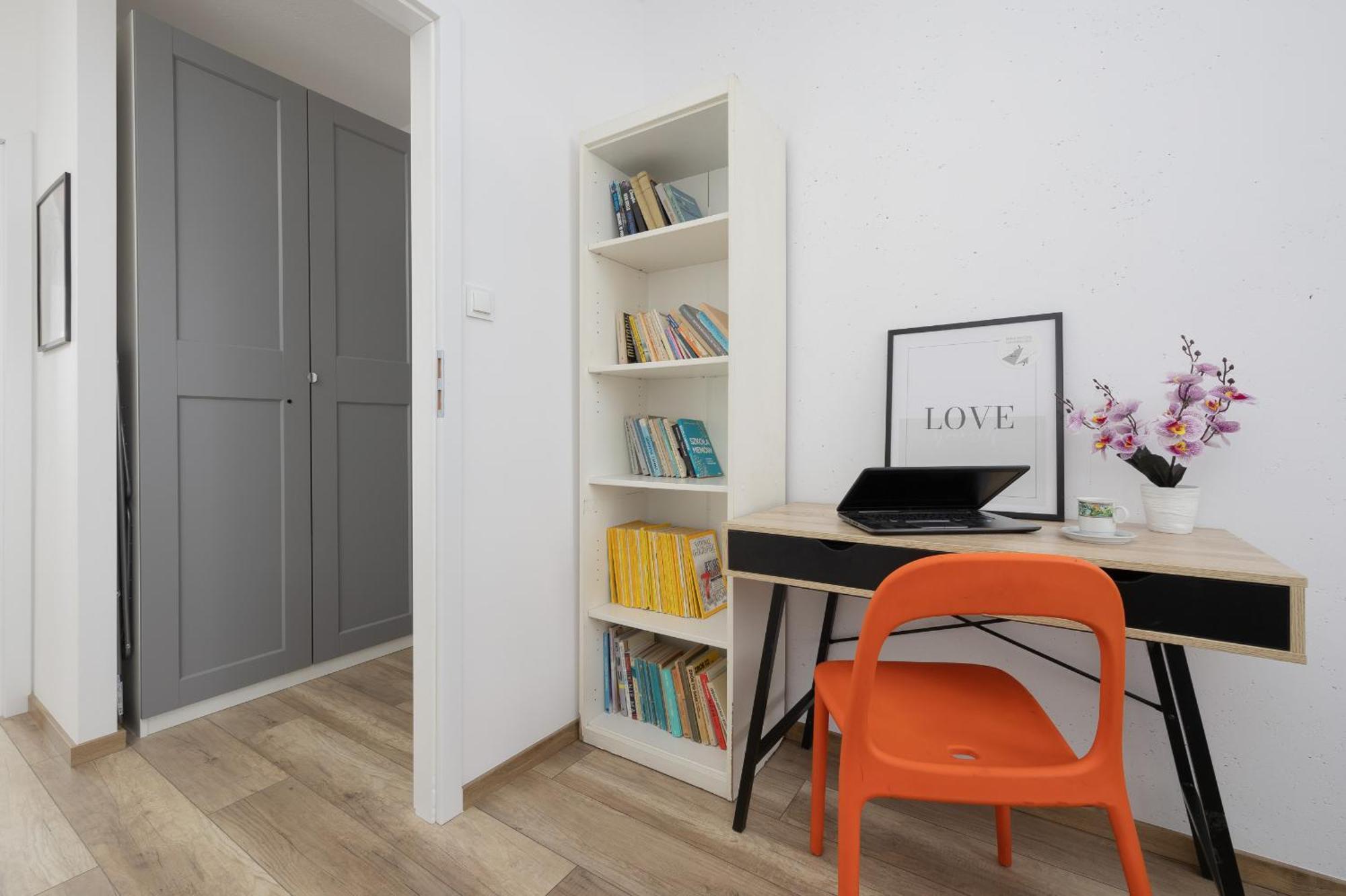 Modern Near Airport Wlochy By Renters Apartament